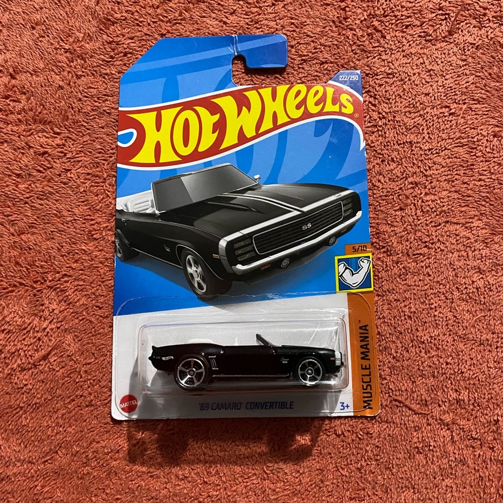 Hot Wheels ‘69 Camaro Convertible